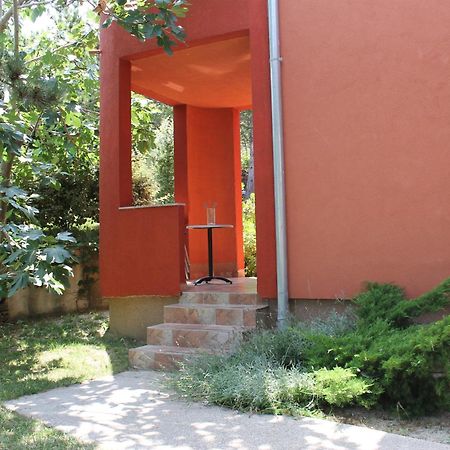 Apartments Isabela Baska  Luaran gambar